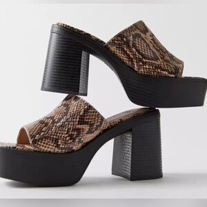 Paloma Snakeskin Chunky Retro Mule Heel NEW